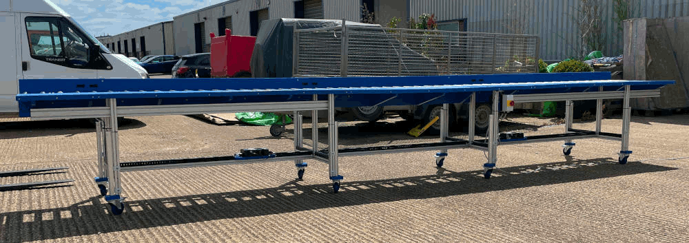 electrically height adjustable roller conveyor